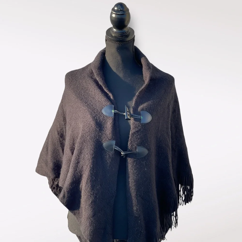 David And Young Women’s Poncho | One Size